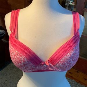 Daisy Fuentes size 38 C gently worn .